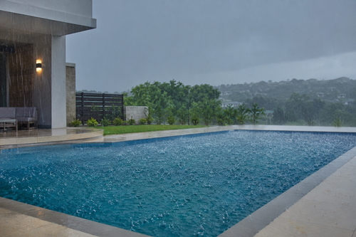 Temporada de lluvias en México: cómo cuidar tu alberca (guía 2026)